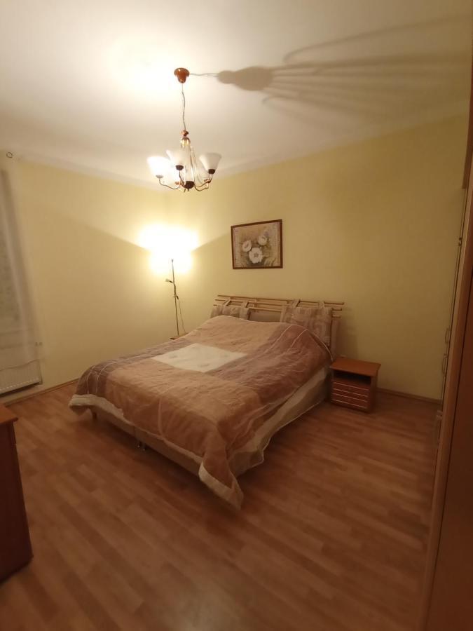 Apartments Captain Flint Praga Esterno foto