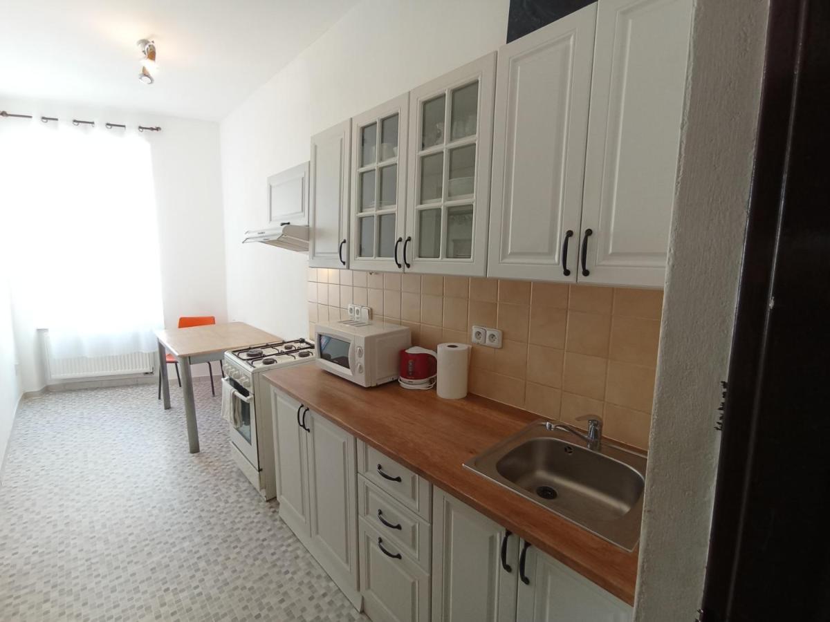 Apartments Captain Flint Praga Esterno foto